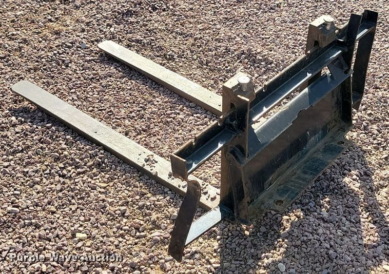 image for item JW9674 2021 Paladin  42" L compact utility loader forks