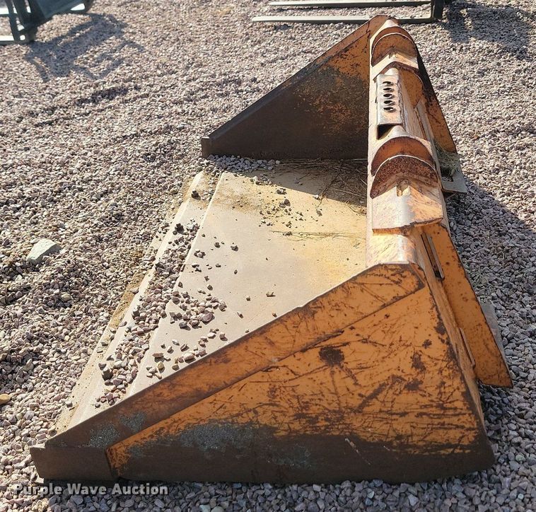 image for item JW9676 60" W skid steer bucket