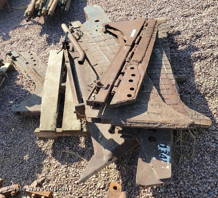 image for item JW9681 (6) cable plow blades