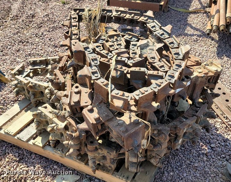 image for item JW9682 (5) trencher chains