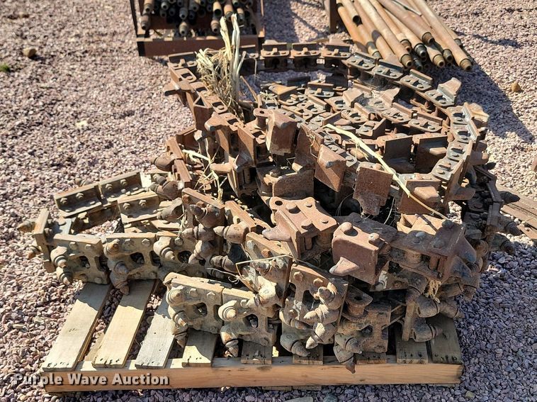 image for item JW9682 (5) trencher chains