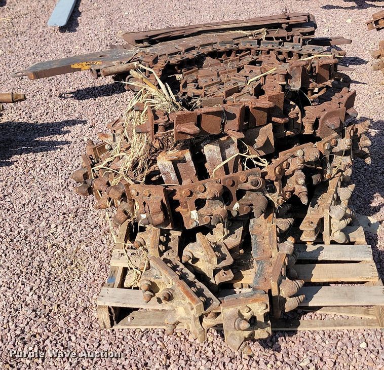 image for item JW9682 (5) trencher chains