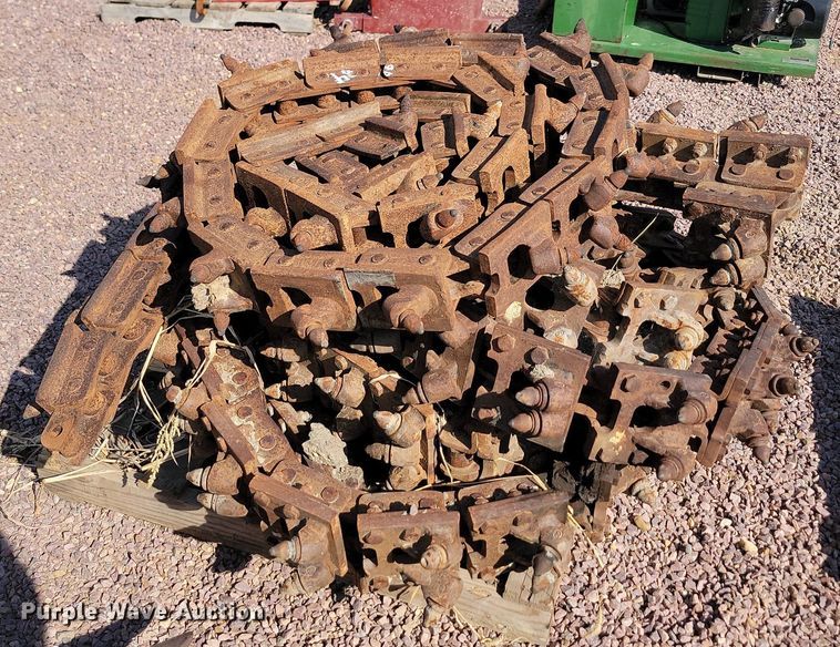 image for item JW9684 (4) trencher chains