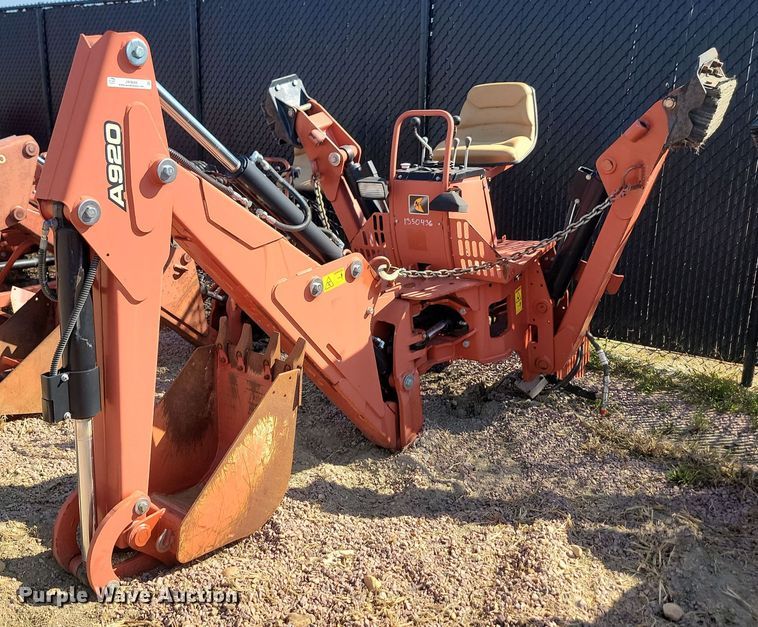 image for item JW9689 2015 Ditch Witch A920  backhoe