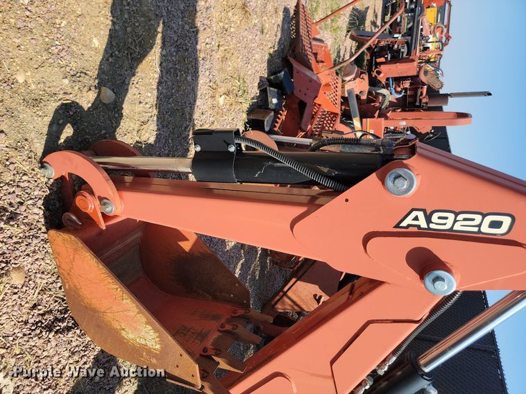 image for item JW9689 2015 Ditch Witch A920  backhoe