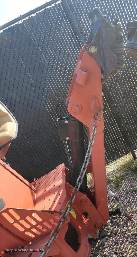 image for item JW9689 2015 Ditch Witch A920  backhoe