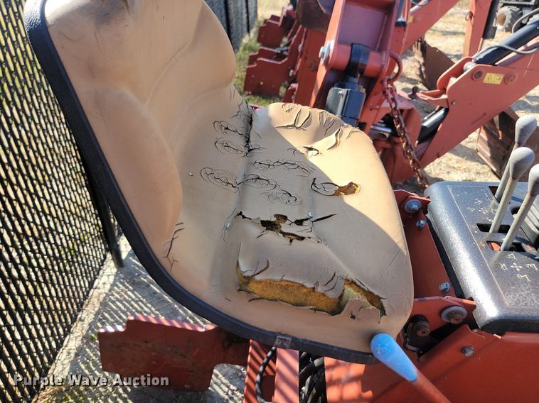 image for item JW9690 2015 Ditch Witch A920  backhoe