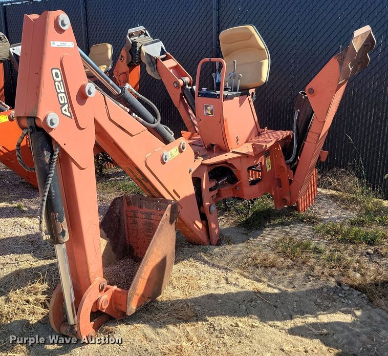 image for item JW9691 2015 Ditch Witch A920  backhoe