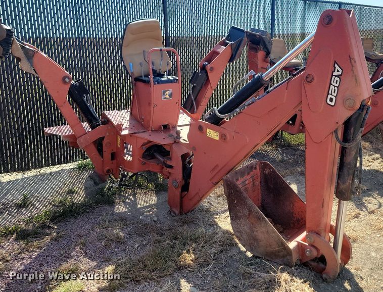 image for item JW9691 2015 Ditch Witch A920  backhoe