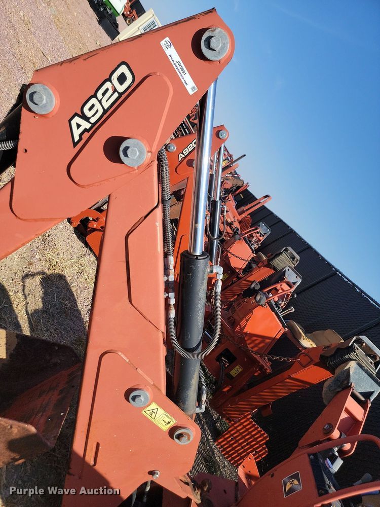 image for item JW9691 2015 Ditch Witch A920  backhoe