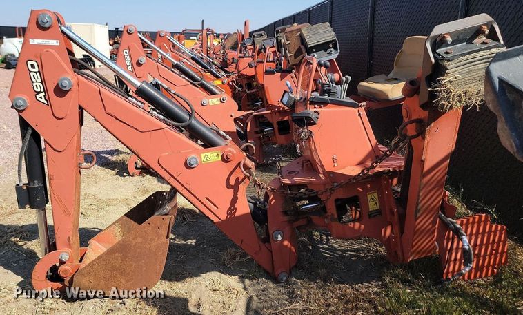 image for item JW9692 2015 Ditch Witch A920  backhoe
