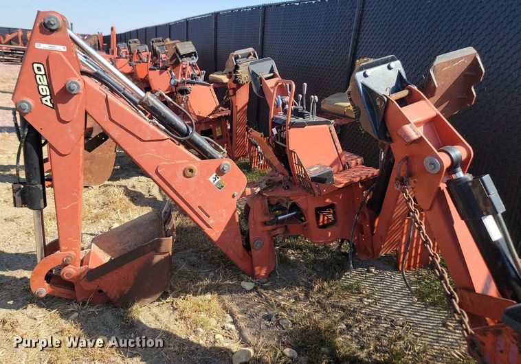 image for item JW9693 2011 Ditch Witch A920  backhoe