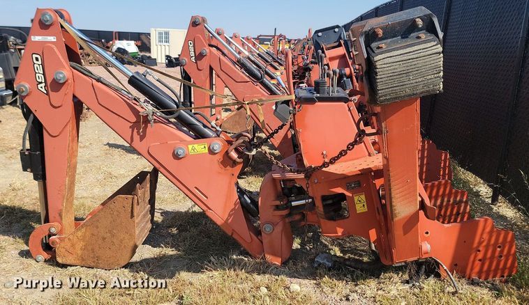 image for item JW9694 2015 Ditch Witch A920  backhoe