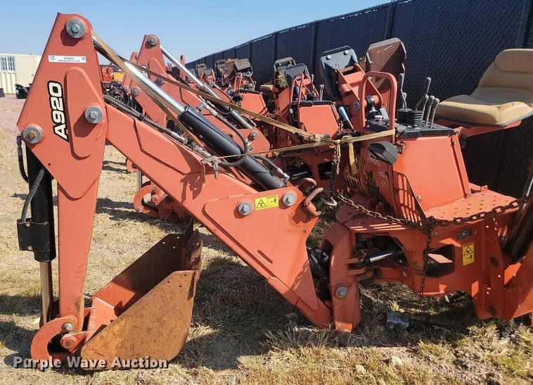 image for item JW9694 2015 Ditch Witch A920  backhoe