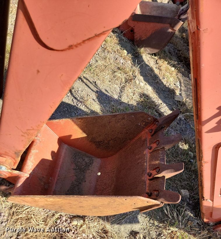 image for item JW9694 2015 Ditch Witch A920  backhoe