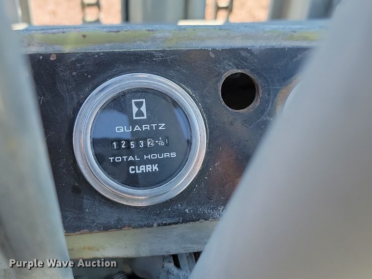 image for item JW9695 Clark  forklift