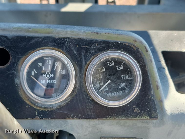 image for item JW9695 Clark  forklift