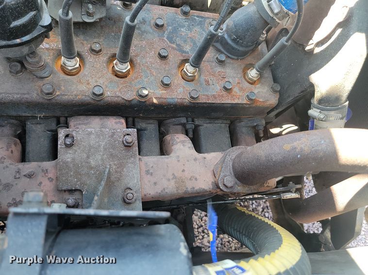 image for item JW9695 Clark  forklift