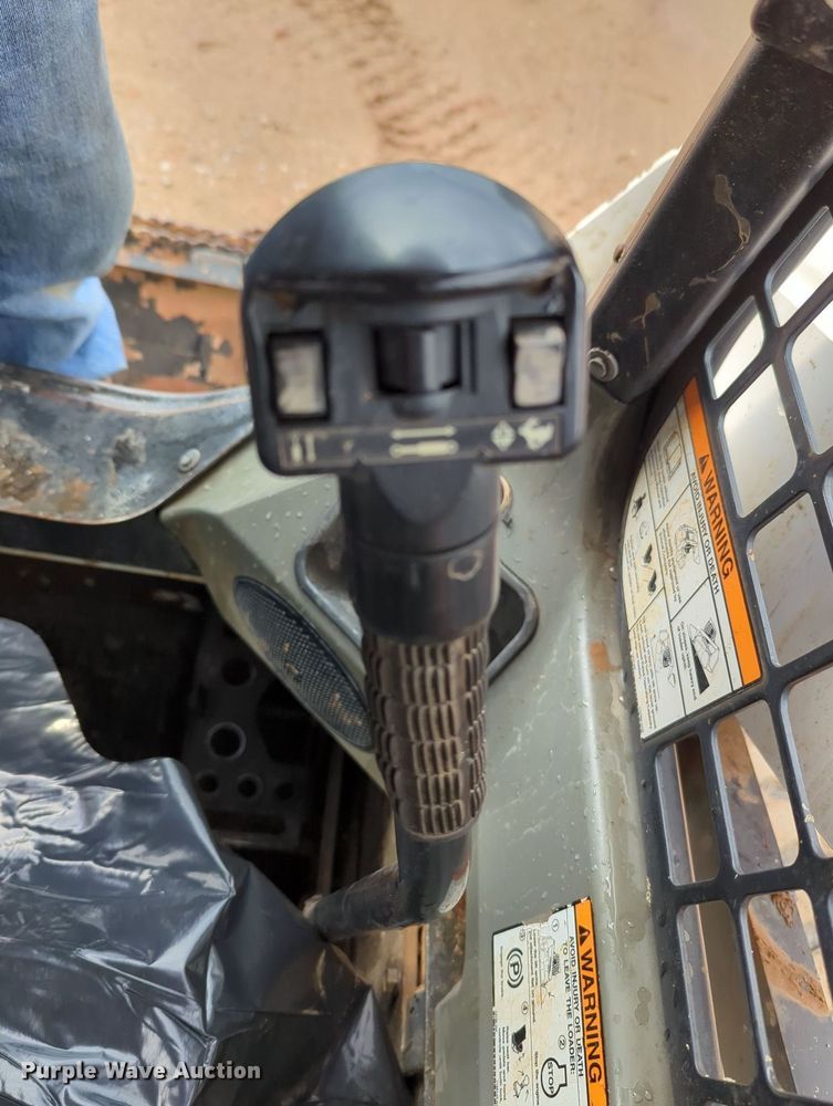 image for item KB9364 2014 Bobcat T770 tracked skid steer loader