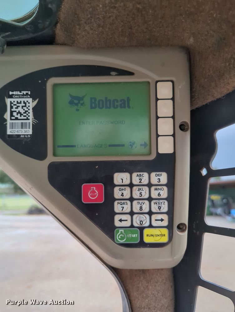 image for item KB9376 2010 Bobcat S300 skid steer loader