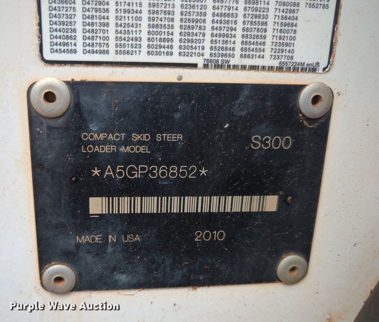 image for item KB9376 2010 Bobcat S300 skid steer loader