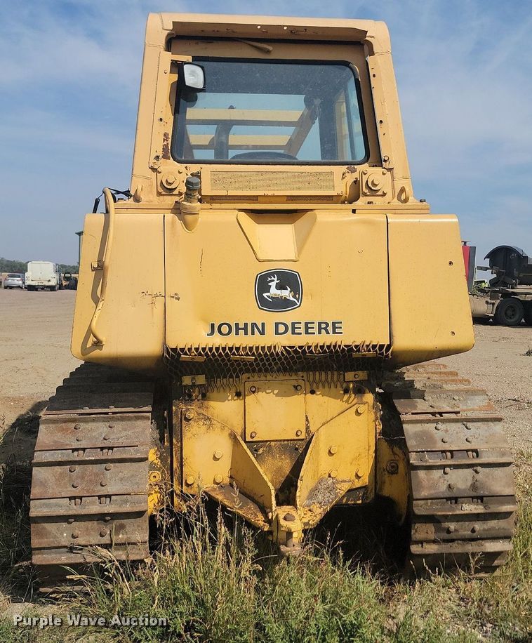 image for item KS9133 1990 John Deere 850B  dozer