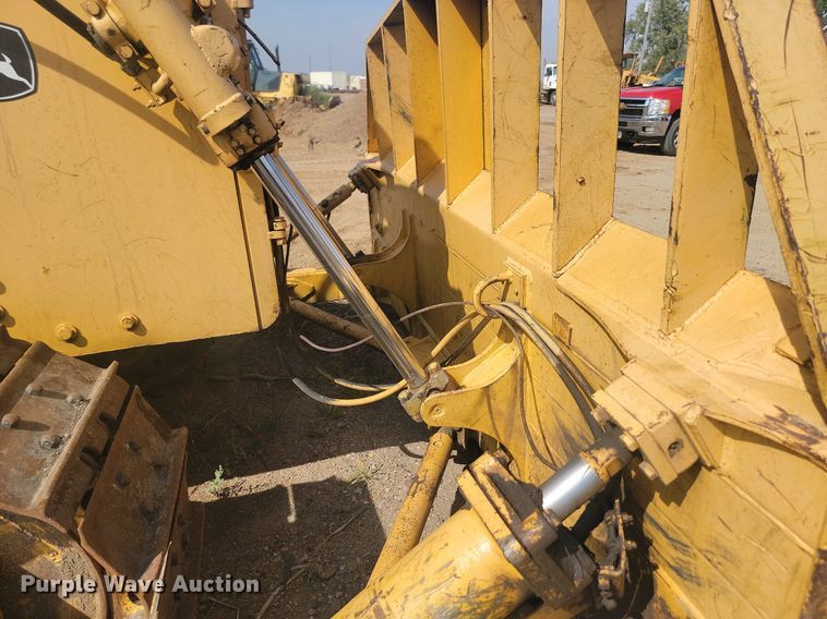 image for item KS9133 1990 John Deere 850B  dozer