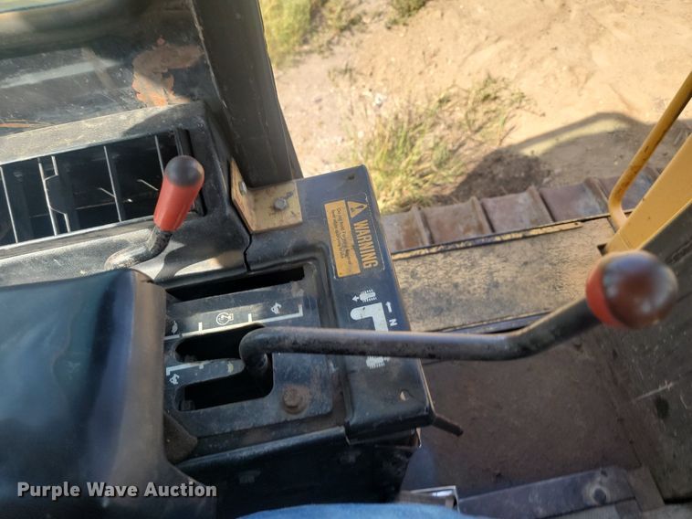 image for item KS9133 1990 John Deere 850B  dozer