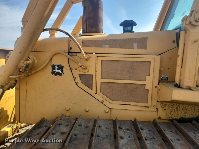 image for item KS9133 1990 John Deere 850B  dozer