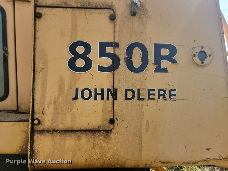 image for item KS9133 1990 John Deere 850B  dozer