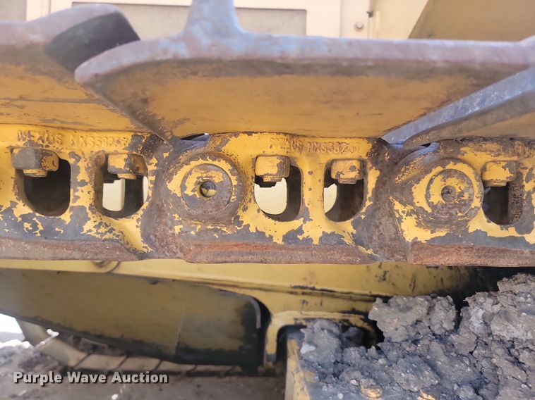 image for item KS9133 1990 John Deere 850B  dozer