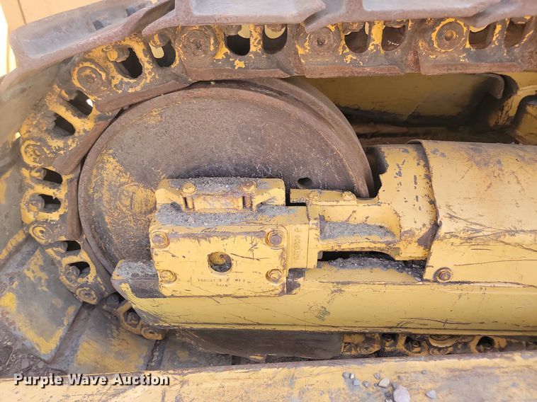 image for item KS9133 1990 John Deere 850B  dozer