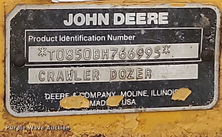 image for item KS9133 1990 John Deere 850B  dozer