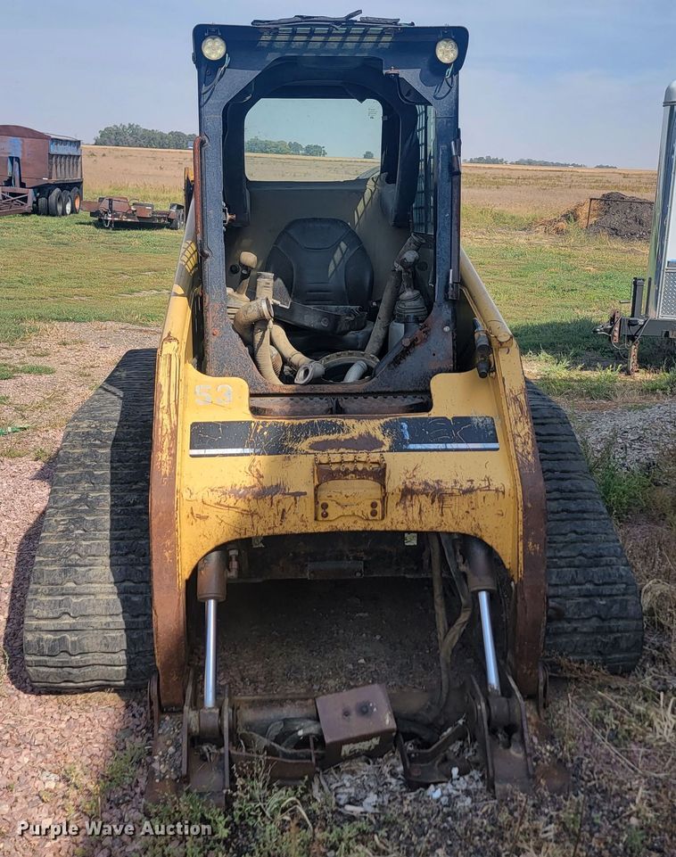 image for item KS9134 2005 Caterpillar 277B  tracked skid steer loader