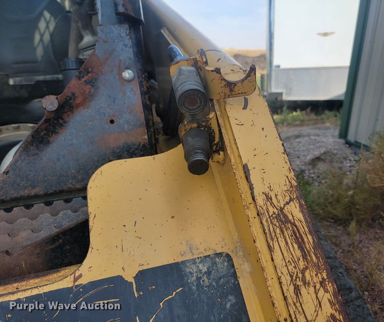 image for item KS9134 2005 Caterpillar 277B  tracked skid steer loader