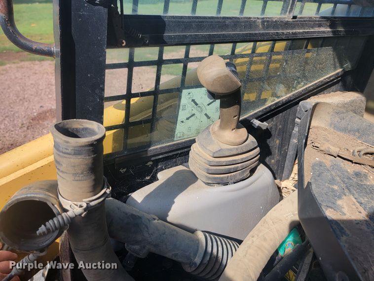 image for item KS9134 2005 Caterpillar 277B  tracked skid steer loader