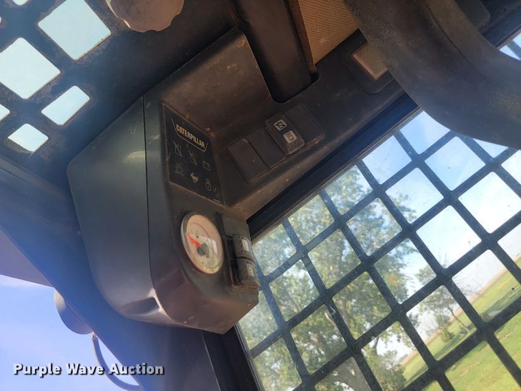 image for item KS9134 2005 Caterpillar 277B  tracked skid steer loader