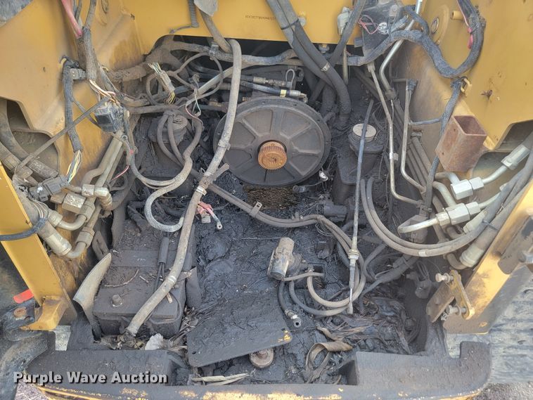 image for item KS9134 2005 Caterpillar 277B  tracked skid steer loader