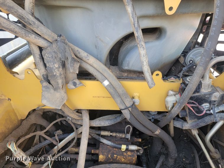 image for item KS9134 2005 Caterpillar 277B  tracked skid steer loader