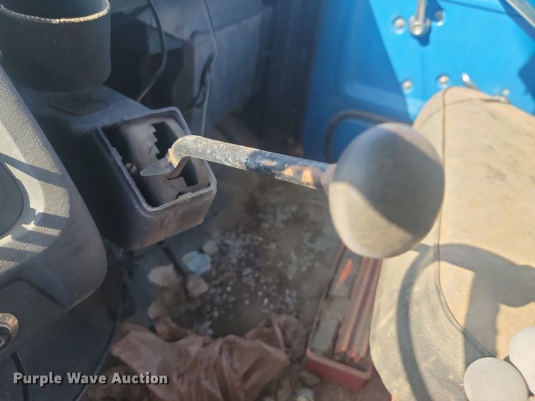 image for item KS9136 1990 Ford L8000  dump truck