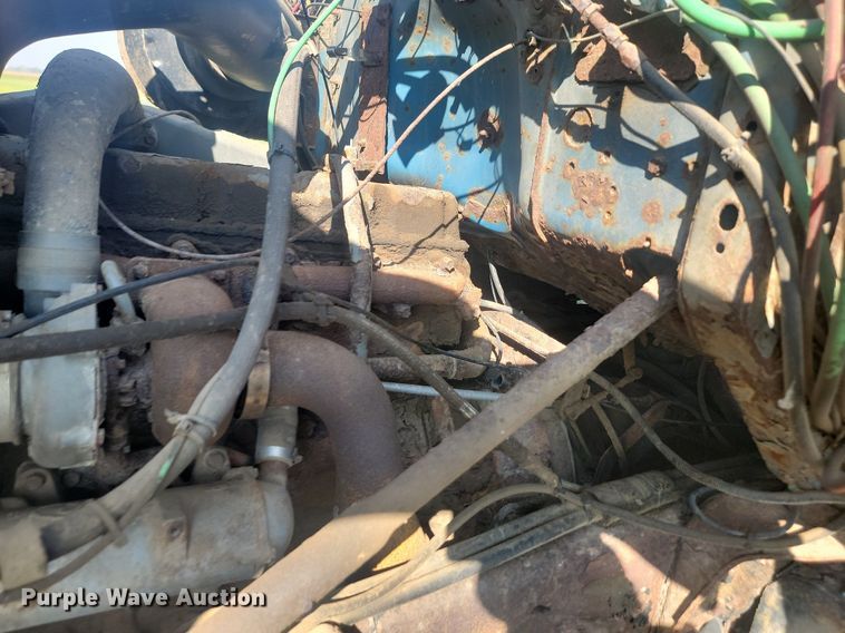 image for item KS9136 1990 Ford L8000  dump truck