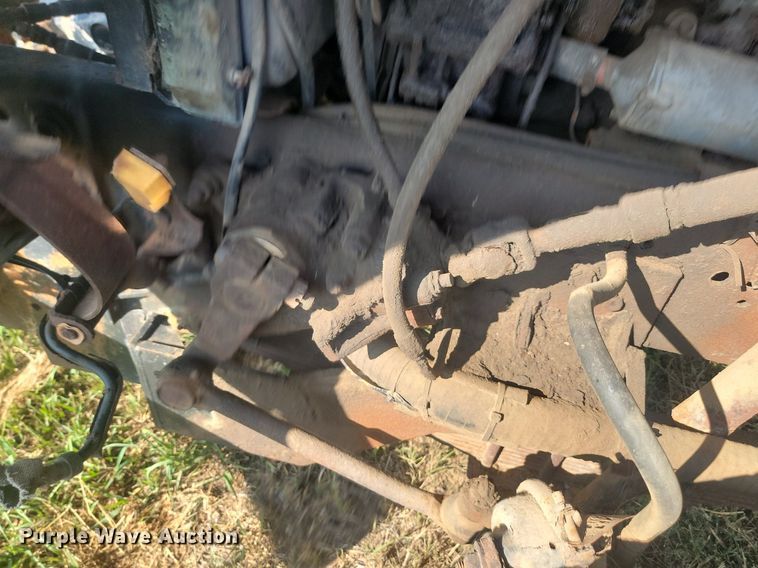 image for item KS9136 1990 Ford L8000  dump truck