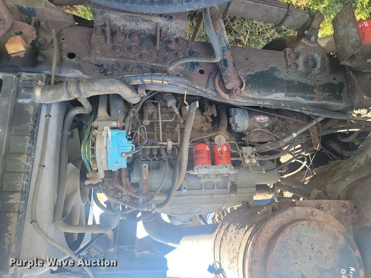 image for item KS9136 1990 Ford L8000  dump truck