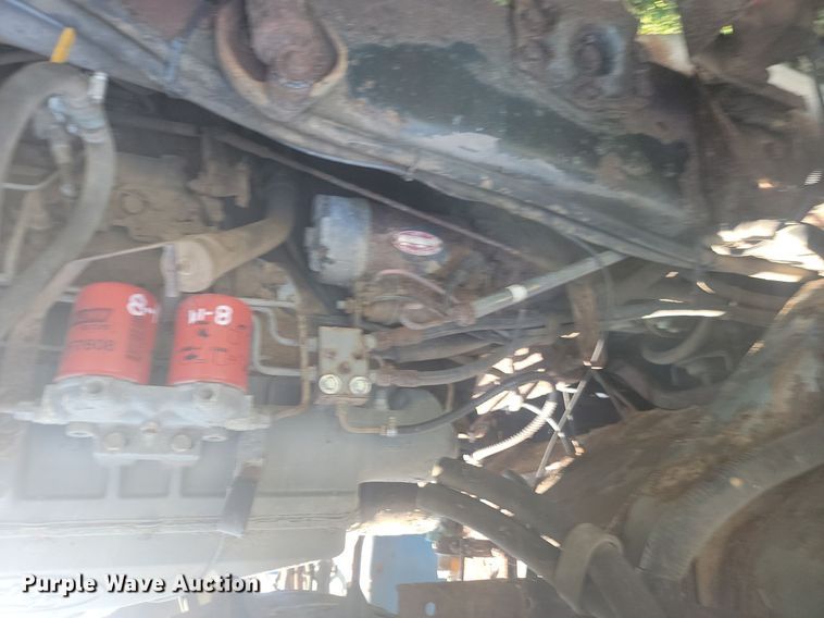 image for item KS9136 1990 Ford L8000  dump truck