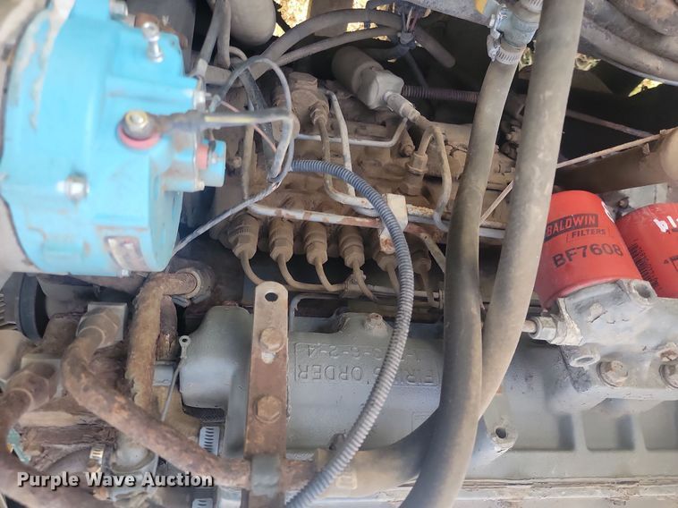 image for item KS9136 1990 Ford L8000  dump truck