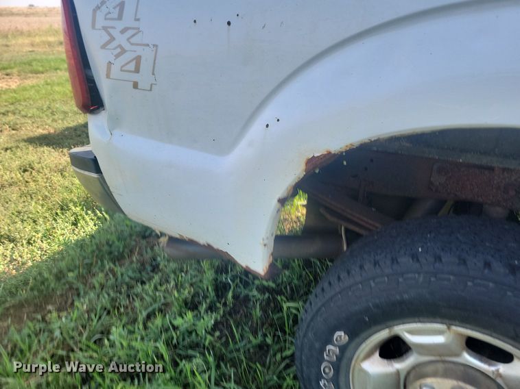 image for item KS9137 2011 Ford F250  Super Duty  Crew Cab pickup truck