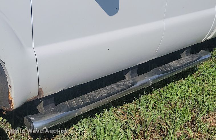 image for item KS9137 2011 Ford F250  Super Duty  Crew Cab pickup truck