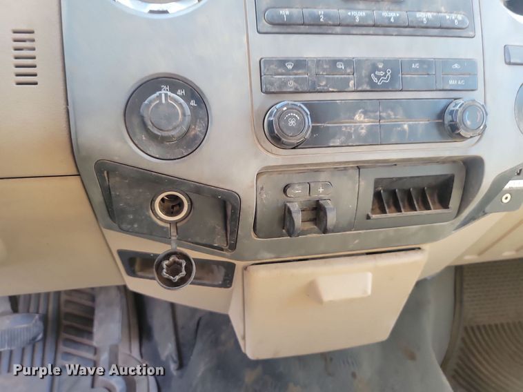 image for item KS9137 2011 Ford F250  Super Duty  Crew Cab pickup truck