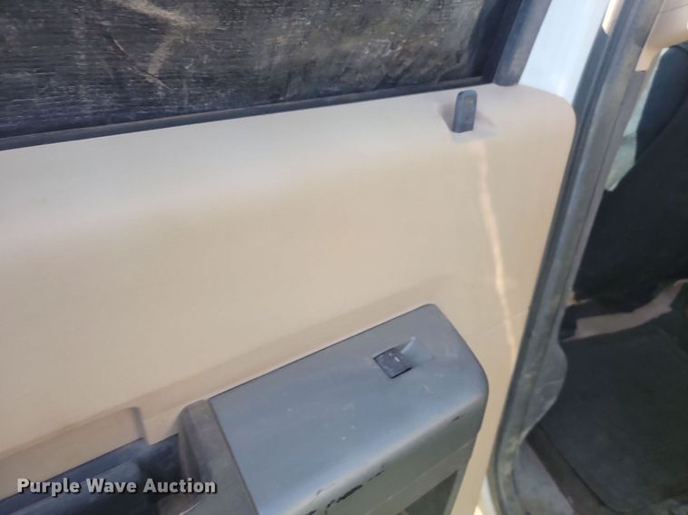 image for item KS9137 2011 Ford F250  Super Duty  Crew Cab pickup truck