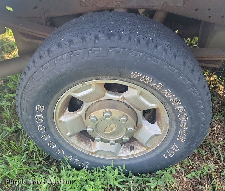 image for item KS9137 2011 Ford F250  Super Duty  Crew Cab pickup truck